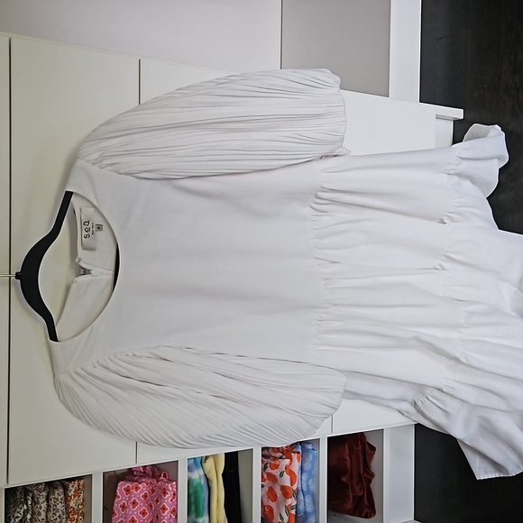 Brand new sea ny dress size m white knee length puff sleeve - Picture 1 of 3